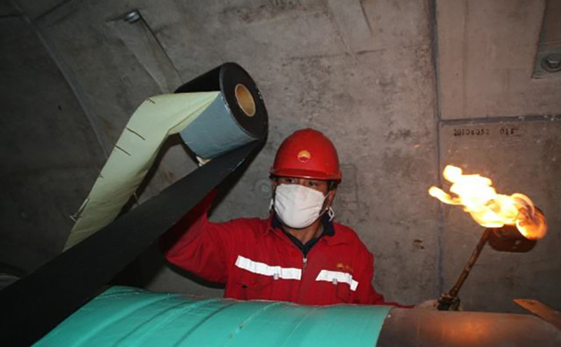 聚丙烯膠粘帶冷纏施工